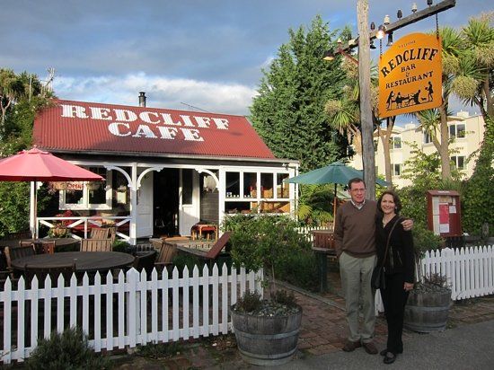 Redcliff Restaurant & Bar